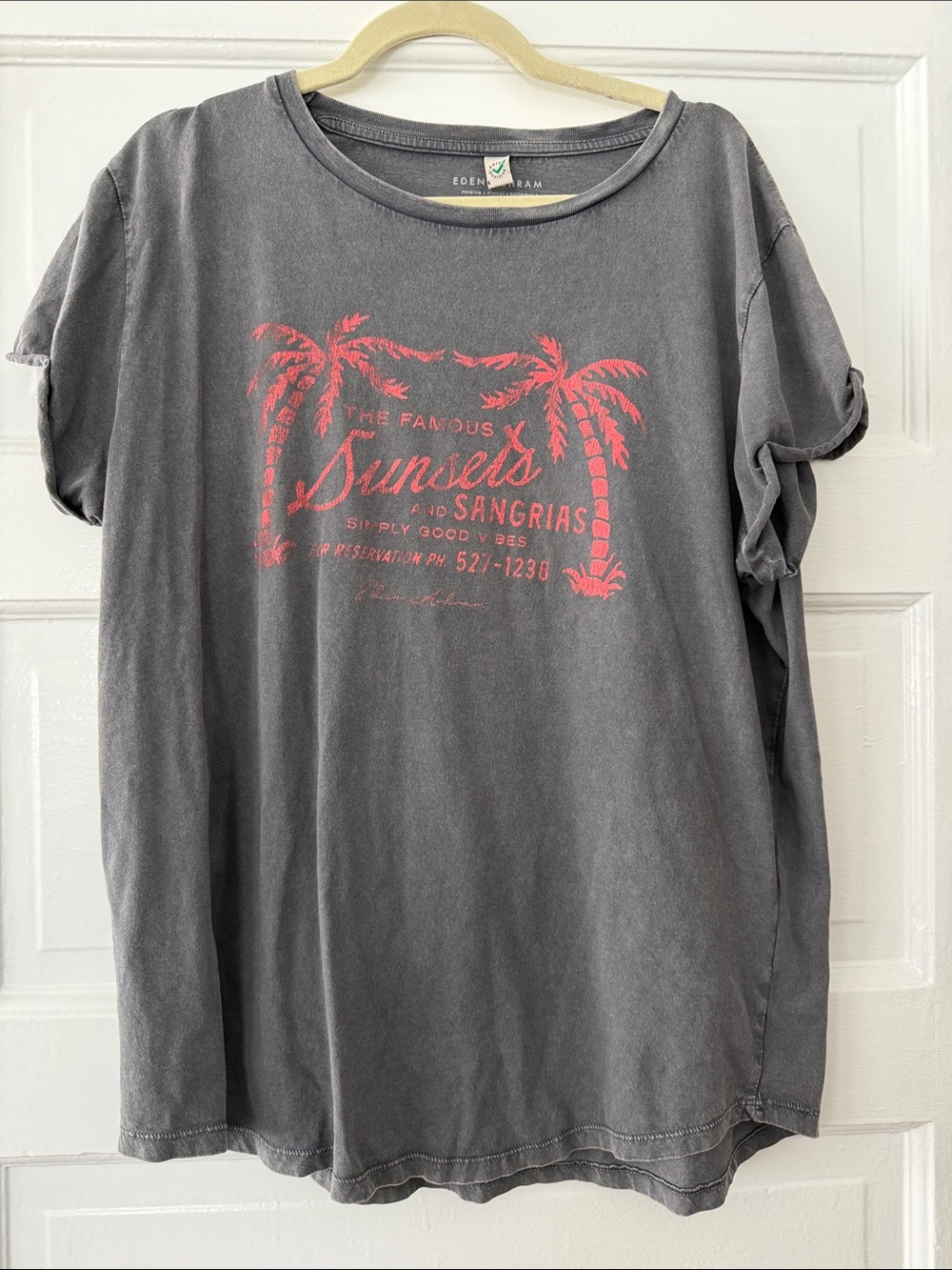 Graphic Tshirt “The Famous Sunsets and Sangrias”